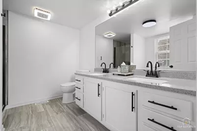 157 N Crooked Lake Lane, Lindenhurst, IL 60046 - Photo 21