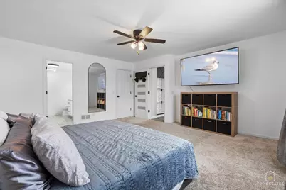 157 N Crooked Lake Lane, Lindenhurst, IL 60046 - Photo 19