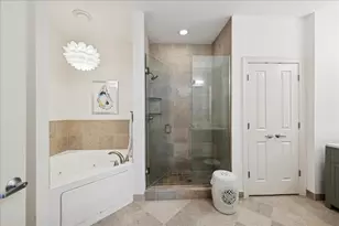 30 W Erie St, Chicago, IL 60654 - Photo 19