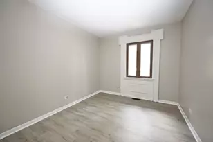 661 Sycamore Dr, Elk Grove Village, IL 60007 - Photo 17