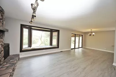 [Address not provided], Elk Grove Village, IL 60007 - Photo 7