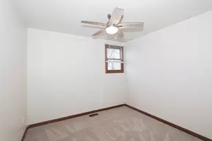 380 Johelia Trail, Antioch, IL 60002 - Photo 15