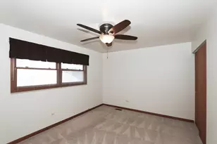 380 Johelia Trail, Antioch, IL 60002 - Photo 17