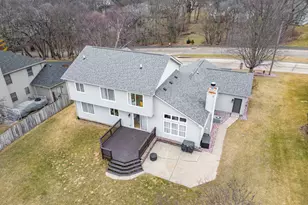 874 Croswell Cir, Rockton, IL 61072 - Photo 3