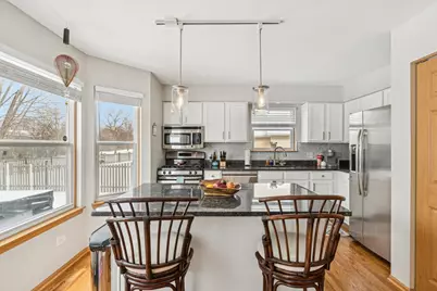 18224 W Old Pine Court, Gurnee, IL 60031 - Photo 13