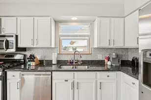 18224 W Old Pine Ct, Gurnee, IL 60031 - Photo 15