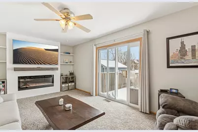 18224 W Old Pine Court, Gurnee, IL 60031 - Photo 7