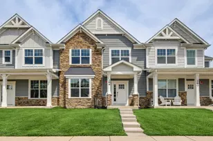 264 Hoffman Dr, Buffalo Grove, IL 60089 - Photo 1