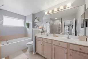 3243 Pinewood Dr, Yorkville, IL 60560 - Photo 23