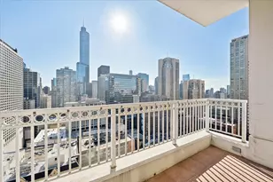 55 E Erie St, Chicago, IL 60611 - Photo 17