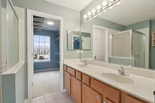 622 W Kristina Ln, Round Lake, IL 60073 - Photo 25