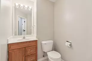 622 W Kristina Ln, Round Lake, IL 60073 - Photo 15