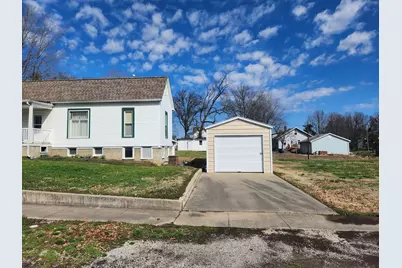 601 W Saint Louis Avenue, Pinckneyville, IL 62274 - Photo 3