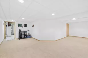 521 Waterford Dr, Oswego, IL 60543 - Photo 27