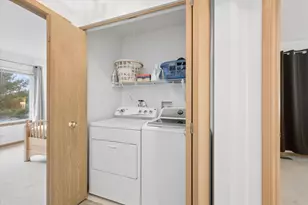 521 Waterford Dr, Oswego, IL 60543 - Photo 19