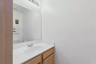 521 Waterford Dr, Oswego, IL 60543 - Photo 11