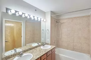 1224 W Van Buren St, Chicago, IL 60607 - Photo 13