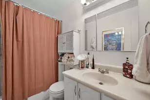 3600 N Lake Shore Dr, Chicago, IL 60613 - Photo 15