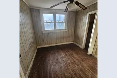 [Address not provided], Chicago, IL 60644 - Photo 17