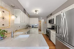 1256 Whitingham Cir, Naperville, IL 60540 - Photo 7