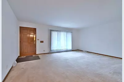 9824 Garden Court, Schiller Park, IL 60176 - Photo 5