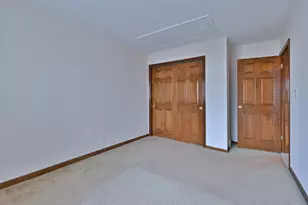 9824 Garden Ct, Schiller Park, IL 60176 - Photo 15