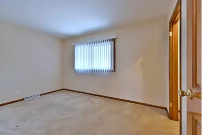 9824 Garden Court, Schiller Park, IL 60176 - Photo 19