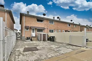 9824 Garden Ct, Schiller Park, IL 60176 - Photo 35