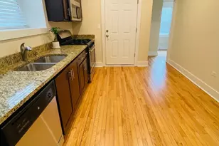 7408 N Hoyne Ave, Chicago, IL 60645 - Photo 9