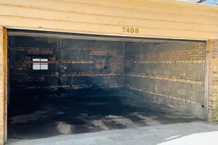 7408 N Hoyne Ave, Chicago, IL 60645 - Photo 25