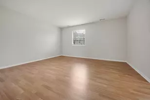 [Address not provided], Streamwood, IL 60107 - Photo 3