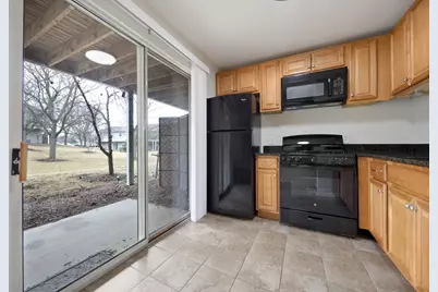 [Address not provided], Streamwood, IL 60107 - Photo 7