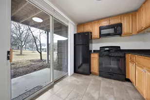 [Address not provided], Streamwood, IL 60107 - Photo 7