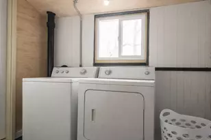 402 S Ottawa Ave, Dixon, IL 61021 - Photo 29