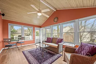 701 Viking Dr, Batavia, IL 60510 - Photo 15