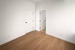 3340 W Evergreen Ave, Chicago, IL 60651 - Photo 5