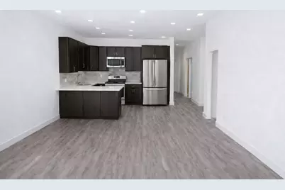 3340 W Evergreen Avenue #2F, Chicago, IL 60651 - Photo 3