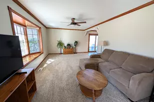 27 Winrock Rd, Montgomery, IL 60538 - Photo 3