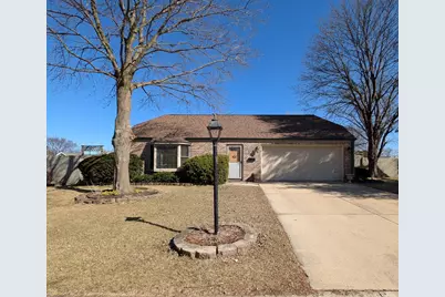 27 Winrock Road, Montgomery, IL 60538 - Photo 1