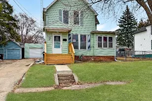 1607 S Highland Ave, Freeport, IL 61032 - Photo 1