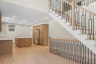 2416 W Morse Ave, Chicago, IL 60645 - Photo 5