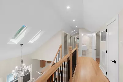 2416 W Morse Avenue, Chicago, IL 60645 - Photo 17