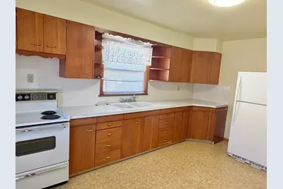 719 12th Street, Peru, IL 61354 - Photo 3