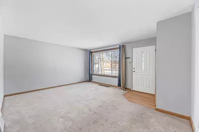 17714 Burnham Avenue, Lansing, IL 60438 - Photo 5