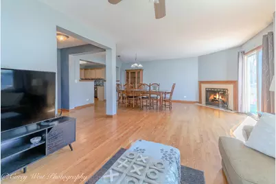 3049 Renard Lane, Saint Charles, IL 60175 - Photo 9