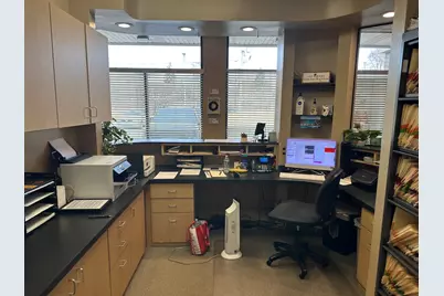 34497 N Old Walnut Circle, Gurnee, IL 60031 - Photo 7