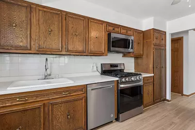 6702 Pershing Court, Woodridge, IL 60517 - Photo 15