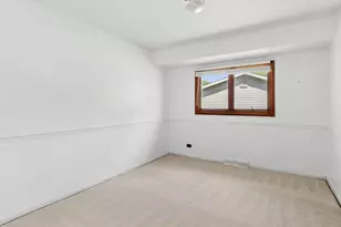 6702 Pershing Ct, Woodridge, IL 60517 - Photo 19