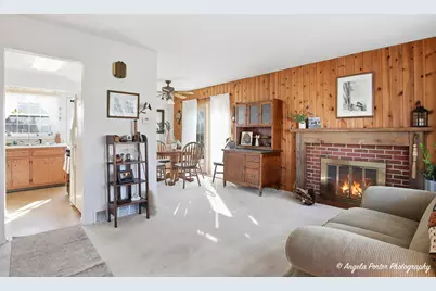 1210 S Broadway Street, McHenry, IL 60050 - Photo 3