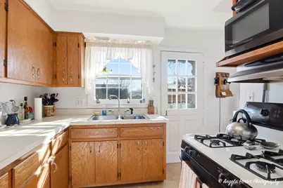 1210 S Broadway Street, McHenry, IL 60050 - Photo 7